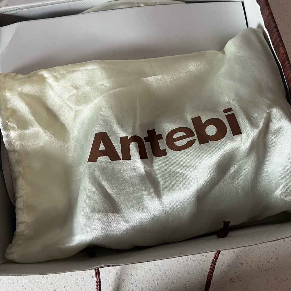 Women’s Andrew Stevens size 10 boots